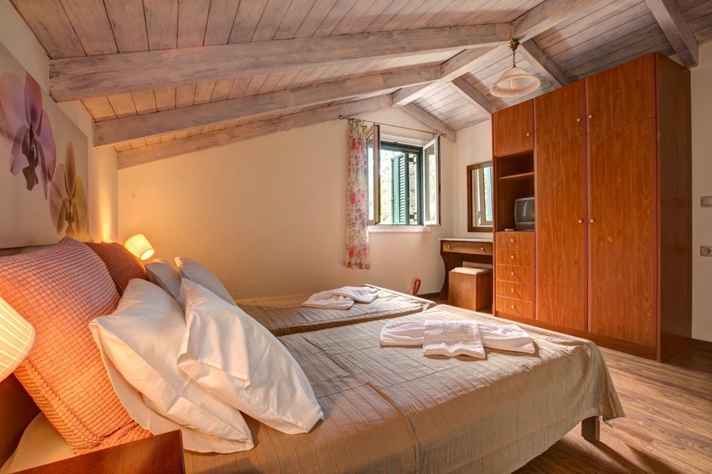 Gatsoulis Villas Apolpaina Экстерьер фото